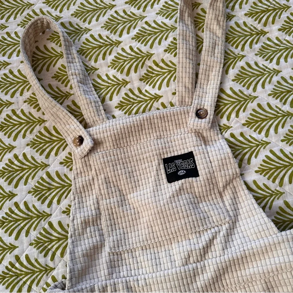 Overalls - Picture 4 of 6